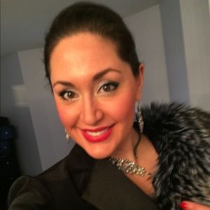 Meet your Posher, Jacqueline